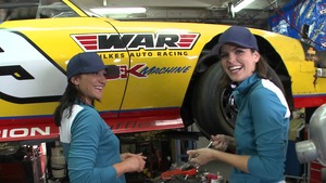 Wives In Pantyhose: Autumn's Luscious Backside Delights