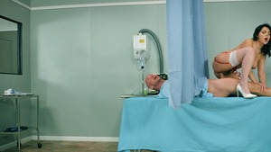 Doctor Adventures: Hard Days For Nurses