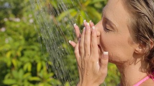 Teens Like It Big: Wet and Willing Teen Delight