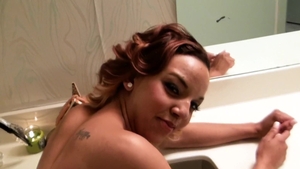 GF R.: Bathroom Banging with a Beauty