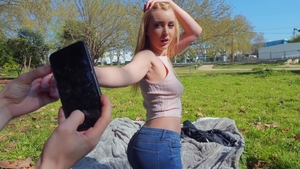 Public Pick Ups: Picnicking on Her Pert Pusssy