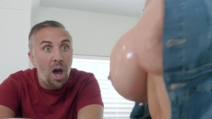 Pornstars Like it Big: Tight Ass Welcomes Big Cock