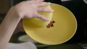 TheLesbianExperience: Kiss Me Riley, I'm Yours