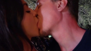 Hitzefrei: Exploring Lulu's Bare Assets