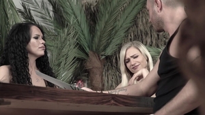 Hitzefrei: Steaming Up the Party with a Foursome of Stars