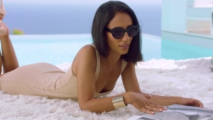 VIXEN: Desirable Union Right in Front