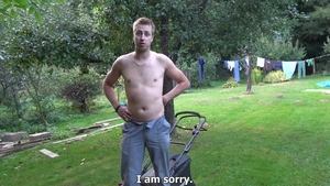 CzechWIFESWAP.com: Excited Neighbors Watch Trouble