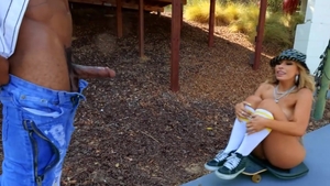 Brazzers Exxtra: Boarding and Blowing in Broad Daylight