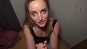 Public Agent: My Morning Began With an Australian Stunner