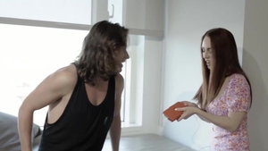 HotwifeXXX: Satisfying the Hungry MILF Kiki