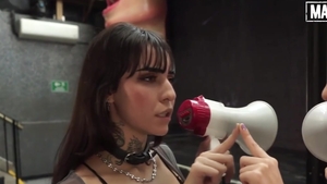 MamacitaZ: A Straight Night Of Fucking