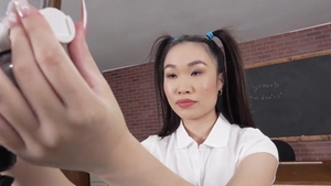 Cum4K: A Cock in Every Draw, or So Says London Lee