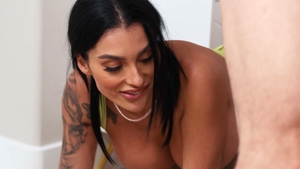 Brazzers Exxtra: Crepie Licking Egyptian Delight