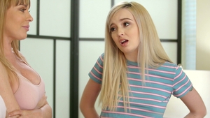 All Girl Massage: Masseuse Mischief: Fingers Deep