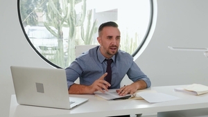 Brazzers: Naked Boss Struts In