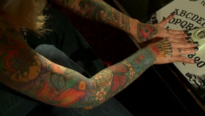 Side fuck action with tattooed spirit
