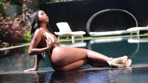 Isiah Stretches Destiny’s Tight Hole Wide