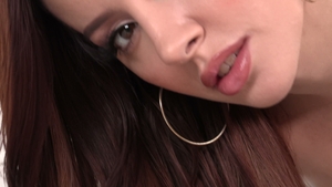 Vanna Squirts To A BBC Facial Finish